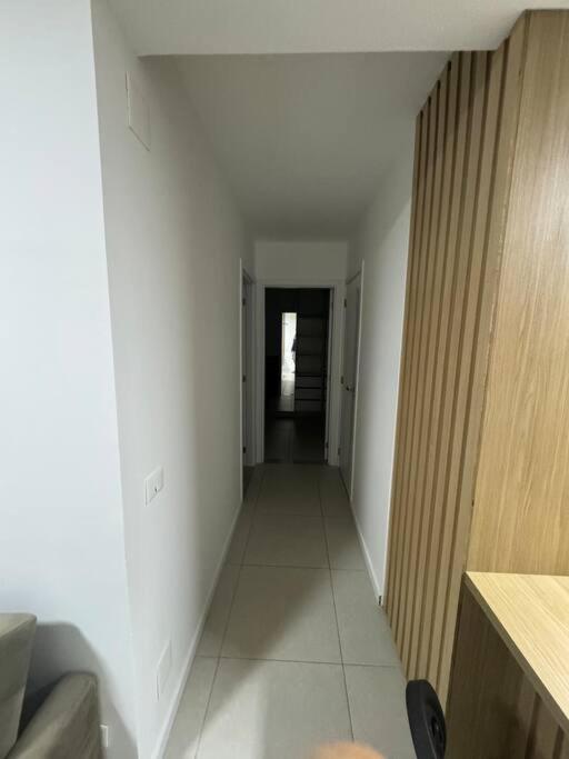 Apto 2,4 Vista Mar N1302 Farol Da Barra 公寓